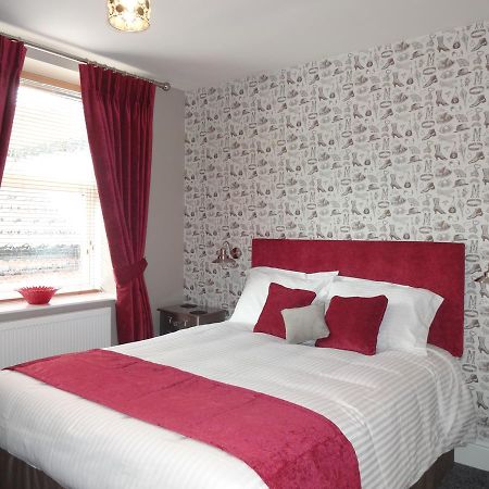 The Snooty Fox Warminster Hotel Екстериор снимка